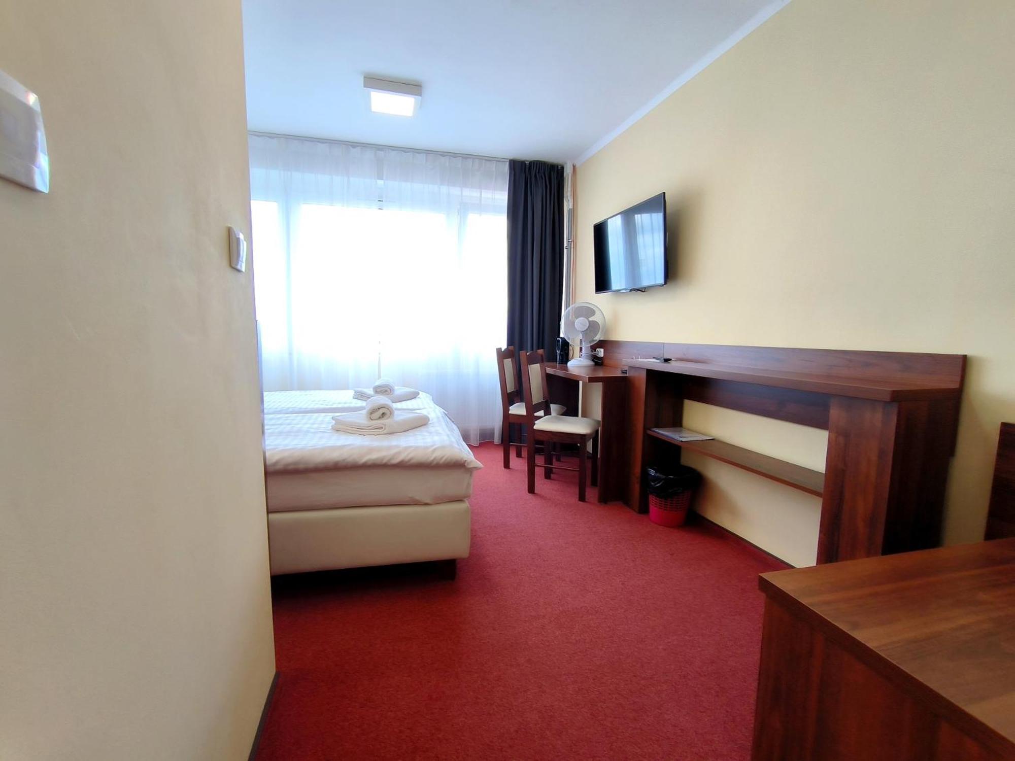 Hotel Sill Kielce Exteriér fotografie